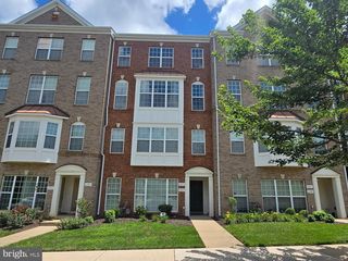 6287 Aster Haven Cir #8, Haymarket, VA 20169