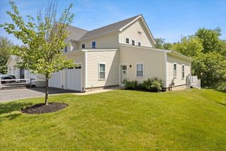 590 Washington St #7, Pembroke, MA 02359