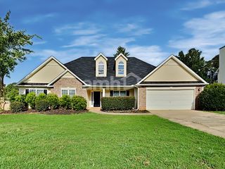 141 Bridgemill Dr, Hampton, GA 30228