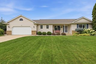 2913 Belle Meadow Dr SW, Byron Center, MI 49315