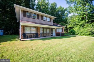 44 Cornwall Dr, Newark, DE 19711