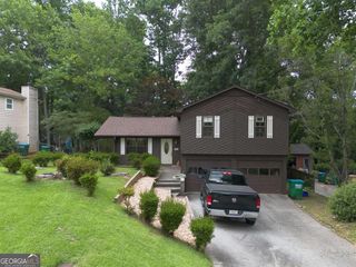 5103 NW Gulf Ter, Norcross, GA 30071