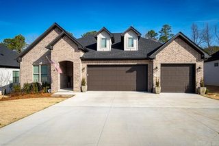 40 Corlay Dr, Little Rock, AR 72223