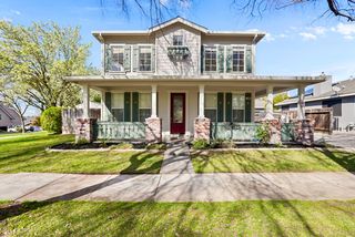 1300 David Dr, Oakdale, CA 95361