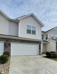 106 Stamm Dr, Greensboro, NC 27455