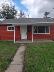 1208 W 21st Ave, Gary, IN 46407