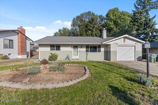 1011 S  33rd Ave, Yakima, WA 98902