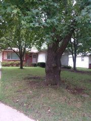 1933 S  Newton Ave, Springfield, MO 65807