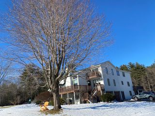 50 County Rd, Bedford, NH 03110