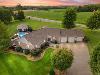 575 N  Weisheit Dr W, Jasper, IN 47546