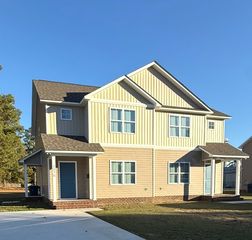 507 Hudnell St #B, Washington, NC 27889