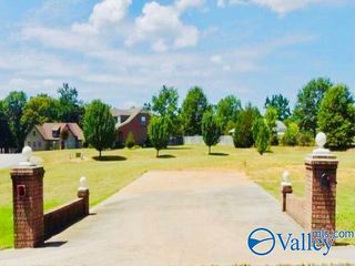 70 County Road 490, Trinity, AL 35673