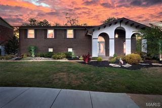 4643 Littlebury Dr, Saint Louis, MO 63128