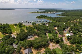 W  Sand Point Rd, Mead, OK 73449
