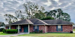 1136 Lee St, Patterson, LA 70392