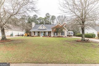 102 Churchill Pl, Warner Robins, GA 31088