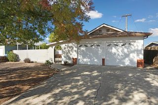 1129 E  Alameda St, Manteca, CA 95336