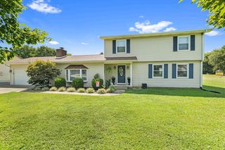 2220 Eastland Dr, Owensboro, KY 42303
