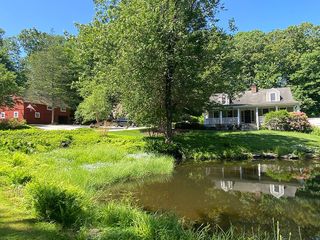 19 Parmalee Hill Rd, Newtown, CT 06470