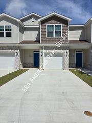837 Jonleen Dr, Fort Walton Beach, FL 32547