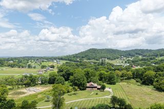 2425 Allisona Rd, Eagleville, TN 37060