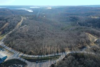 000 State Highway Dd, Reeds Spring, MO 65737