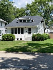 1137 Kenwood Ave, Beloit, WI 53511