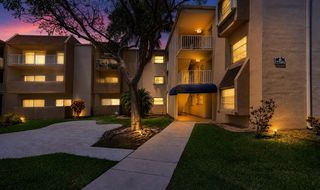 7705 SW 86th St #B-114, Miami, FL 33143