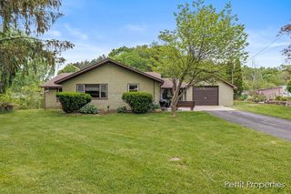 8105 84th St SE, Caledonia, MI 49316