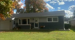 303 E  Green St, Le Roy, IL 61752