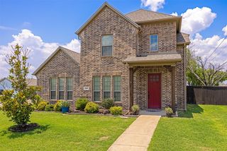 205 Carriage House Way, Wylie, TX 75098