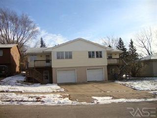708-710 S  Jessica Ave, Sioux Falls, SD 57103