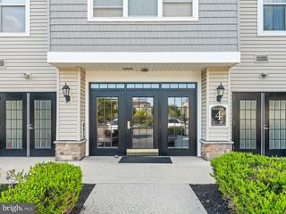437 Masterson Ct, Trenton, NJ 08618