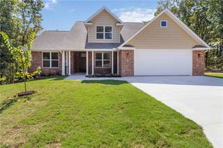 4 Muirkirk Ln, Bella Vista, AR 72715