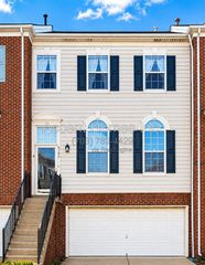 6185 Sage Dr, Alexandria, VA 22310