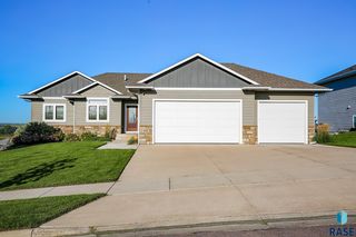 905 N  Sioux Blvd, Brandon, SD 57005
