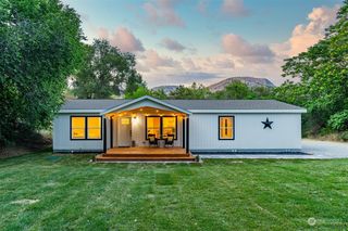 329 E Franklin Avenue, Chelan, WA 98816