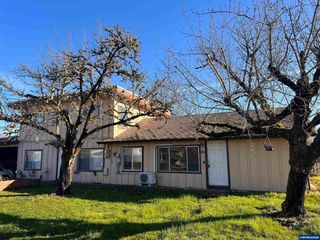 419 S  15th St, Philomath, OR 97370