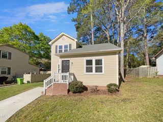 720 Rawls Dr, Raleigh, NC 27610