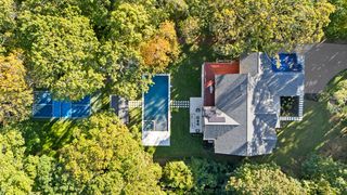 12 Garbis Ln, East Hampton, NY 11937