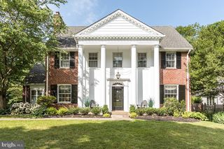7100 Meadow Ln, Chevy Chase, MD 20815