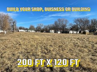 507 McLean St, Falls City, NE 68355