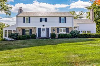 337 Compton Hills Dr, Cincinnati, OH 45215