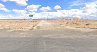 Corner Ave #H, Lancaster, CA 93535