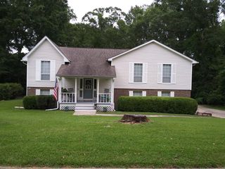 615 Farrah Cir, Dothan, AL 36301