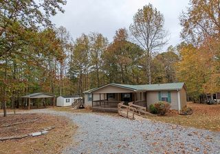 1340 Meadowland Dr, Lincolnton, NC 28092