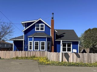 517 S Lincoln Street, Fort Bragg, CA 95437