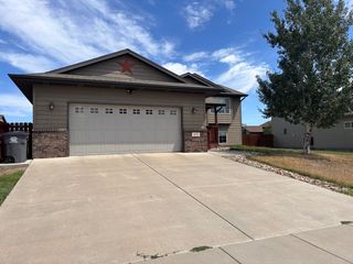 470 Sovereignty Ln, Box Elder, SD 57719