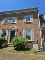 323 Forest Park Rd #2-7, Madison, TN 37115