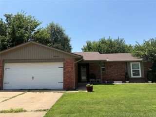 8008 N  118th East Ave, Owasso, OK 74055